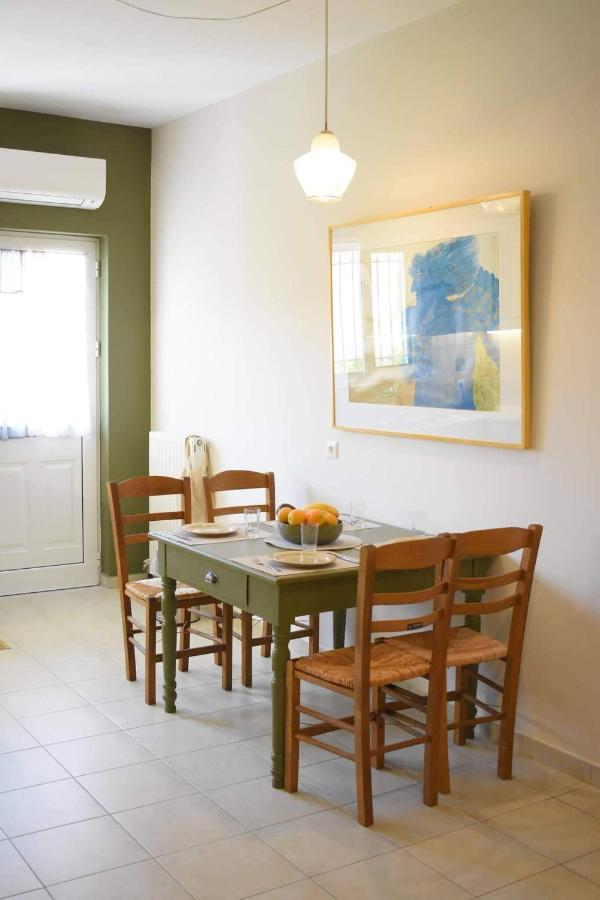 C' Est La Vie Apartment นาฟปลิโอ ภายนอก รูปภาพ